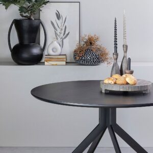 WOOOD – Matbord Bruno Ø120 cm – Svart – Matbord – Från Homeroom