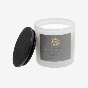 Wikholm Form – Ljus Yasu 48h – Grå – Doftljus & doftpinnar – Från Homeroom