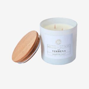 Wikholm Form – Ljus Yasu 48h – Vit – Doftljus & doftpinnar – Från Homeroom