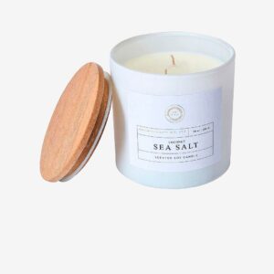 Wikholm Form – Ljus Yasu 48h – Vit – Doftljus & doftpinnar – Från Homeroom