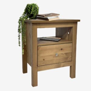 Wood Furniture – Sidobord Vesa – Brun – Sängbord – Från Homeroom