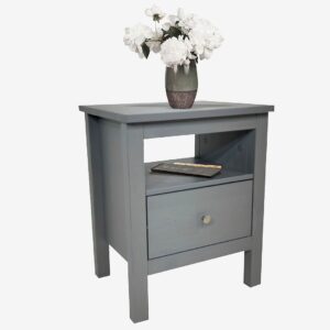 Wood Furniture – Sidobord Vesa – Grå – Sängbord – Från Homeroom