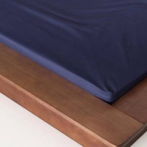 ZACK SATIN dra-på-lakan – ekologisk Mörkblå