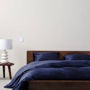 ZACK SATIN påslakanset dubbelsäng – ekologisk Mörkblå