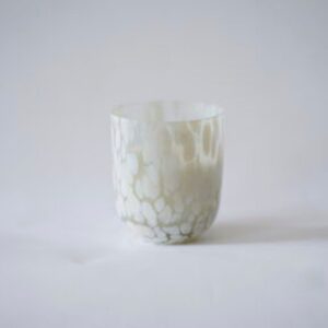 Zelected by Houze – Doftljus Baby Oyster White – Transparent – Doftljus & doftpinnar – Från Homeroom