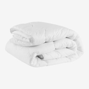 &Home – MAURI medium täcke 220×210 cm – Vit – Täcken – Från Homeroom