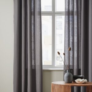 &Home – Öljettlängd i halvpanama 2-pack – Grå – Öljettgardiner – Från Homeroom