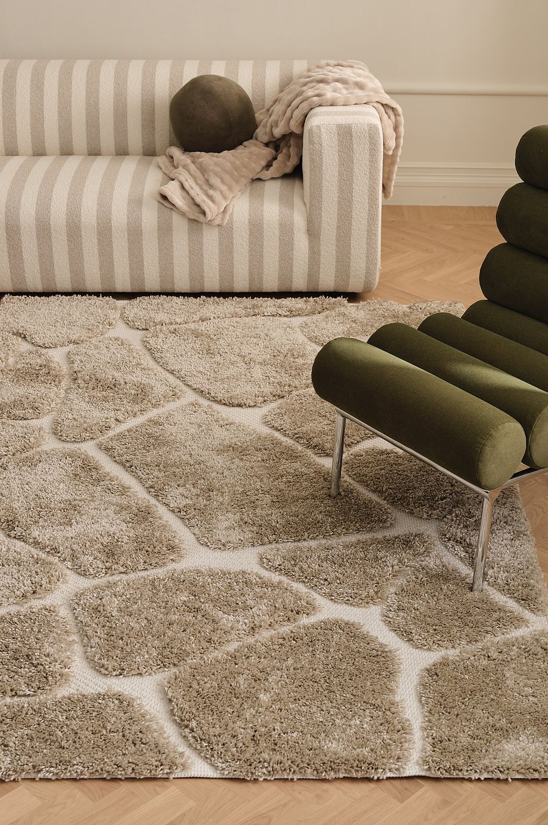 &Home - Ryamatta Alba Stone - Vit - Lugg & ryamattor - Från Homeroom