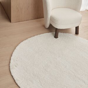&Home – Ryamatta Lugo Round – Vit – Lugg & ryamattor – Från Homeroom
