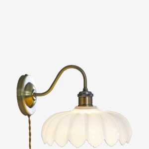 Aneta Lighting – Vägglampa Sofia – Mässing – Vägglampor – Från Homeroom