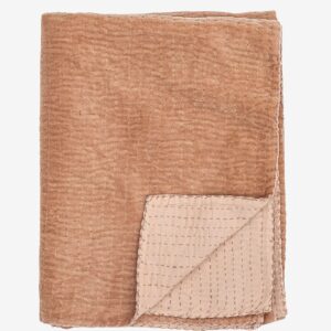 Bloomingville – Gamma Quilt – Rosa – Filtar & plädar – Från Homeroom