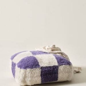 CHESS sittpuff 80×80 cm Lila/vit