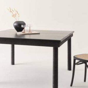 DOMAS matbord 140×140 cm Svart mangoträ