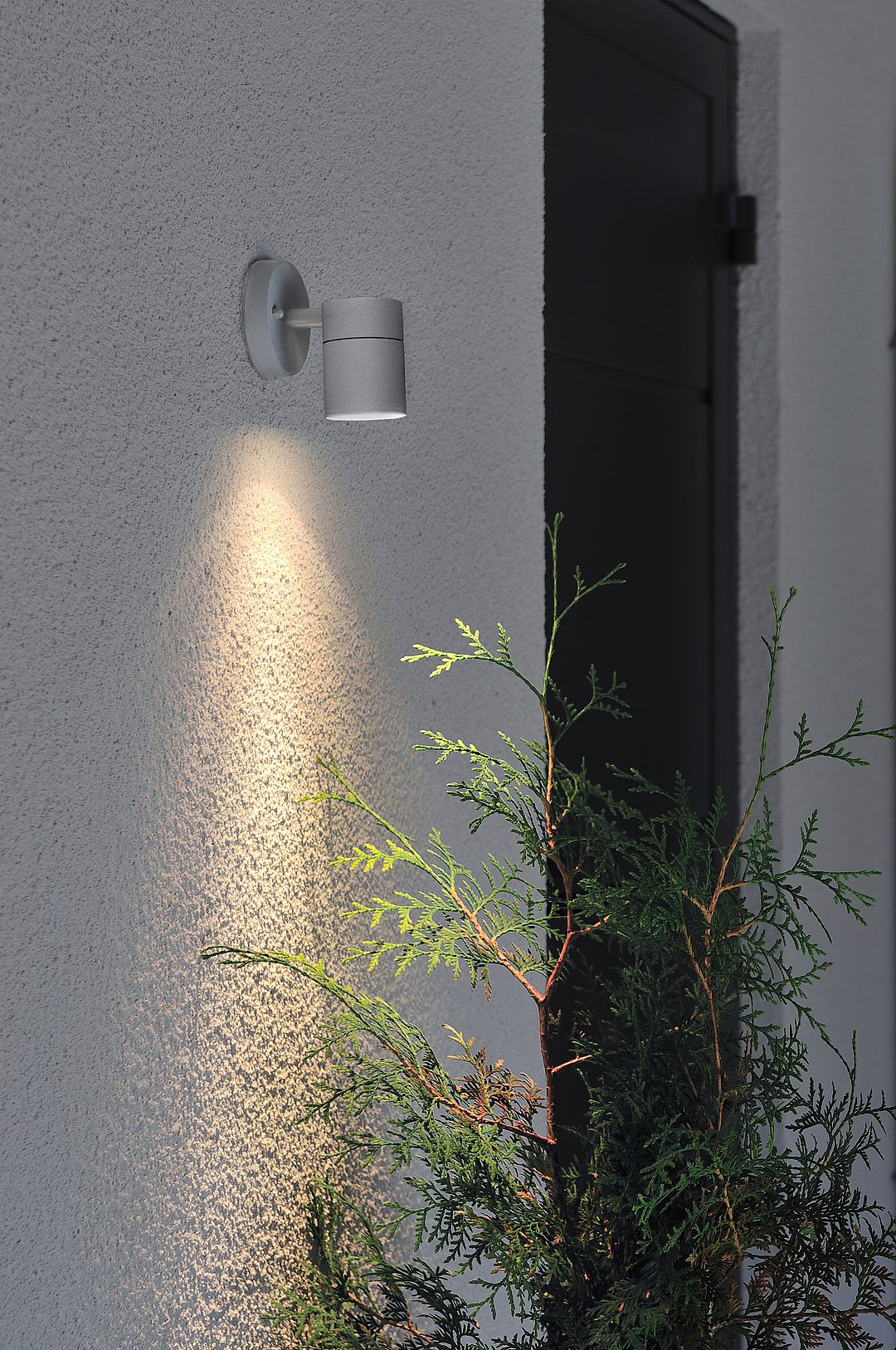 Konstsmide – MODENA vägglampa utomhus – Grå – Fasadbelysning – Från Homeroom