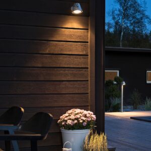 Konstsmide – TRIESTE vägglampa utomhus – Silver – Fasadbelysning – Från Homeroom