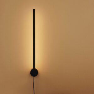 Pastill – Yara LED vägglampa 50 cm – Svart – Vägglampor – Från Homeroom
