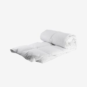 Varnamo of Sweden – Duntäcke Lilja Sval – Vit – Täcken – Från Homeroom