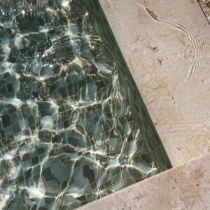 Venture Home – Poster Pool – Beige – Posters – Från Homeroom