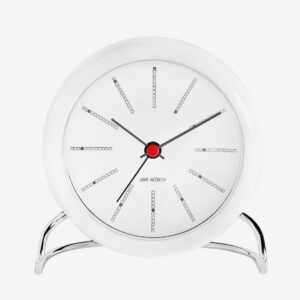 Arne Jacobsen – Bordsur Bankers, Ø11 cm – Vit – Väggklockor & bordsur – Från Homeroom