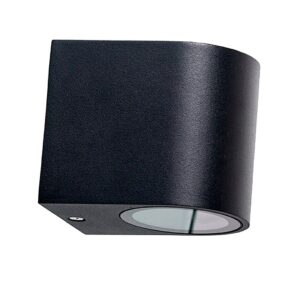 Dyberg Larsen – Vägglampa Læsø utomhus – Svart – Fasadbelysning – Från Homeroom