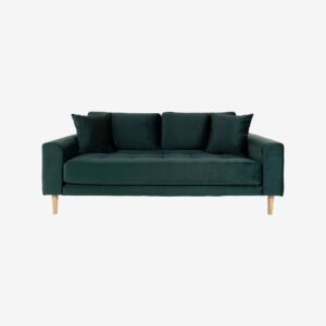 House Nordic – Soffa 2,5-sits Lido. Sammet med ben i naturfärg – Grön – 3-sits soffor – Från Homeroom