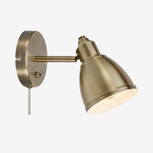 Markslöjd – Vägglampa Story – Mässing – Vägglampor – Från Homeroom