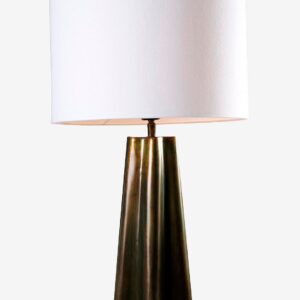 PR Home – Bordslampa Aira – Vit – Bordslampor – Från Homeroom