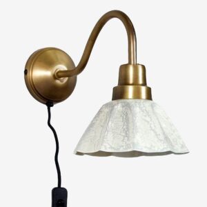 PR Home – Vägglampa Ester – Mässing – Vägglampor – Från Homeroom