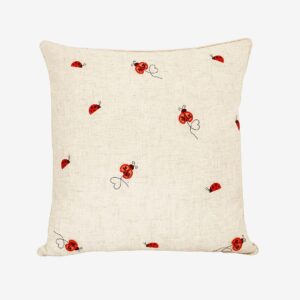 Redlunds – Nyckelpigor fodral 45×45 2-pack – Flerfärgad – Prydnadskuddar & kuddfodral – Från Homeroom