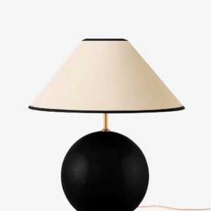 Globen Lighting – Bordslampa Iris 35 Butter gul – Svart – Bordslampor – Från Homeroom